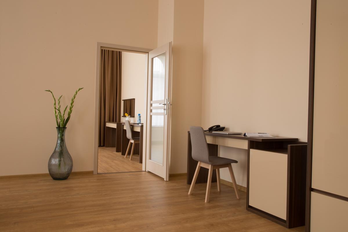 Glas-Hotel 4* Żary Kültér fotó